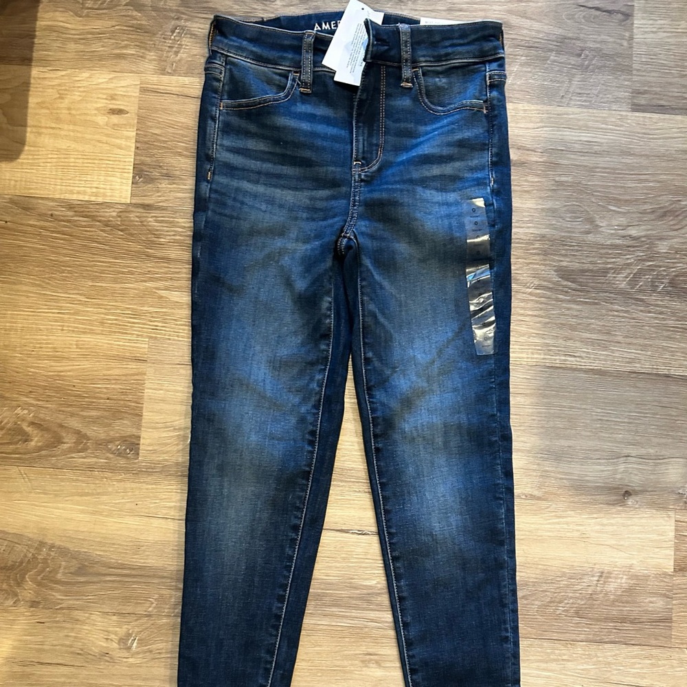 High rise jegging size 0 short , 25 waist.